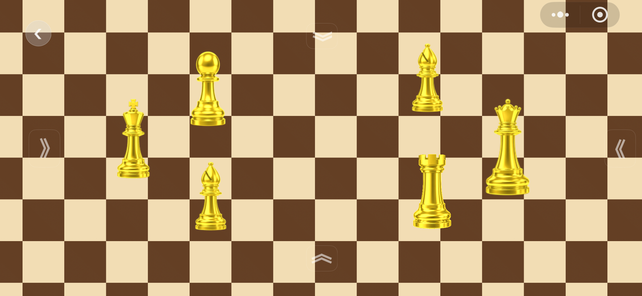金色棋子散落在棋盘